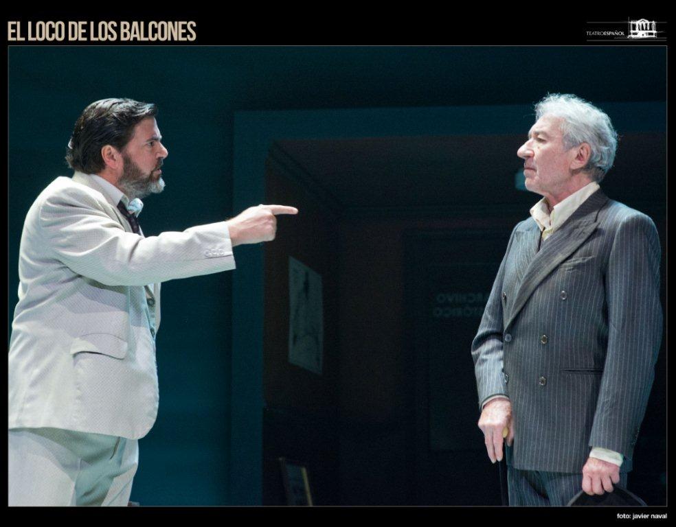 loco_balcones_escena_19