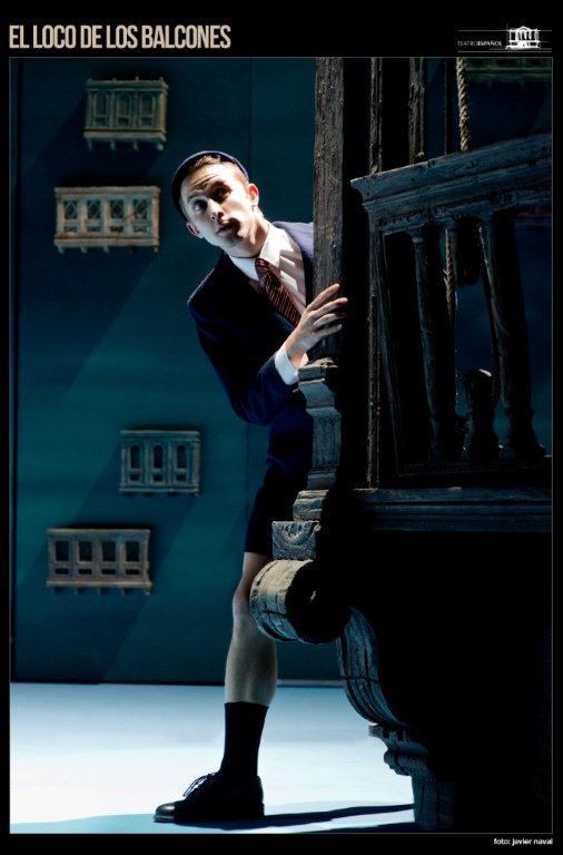 loco_balcones_escena_46